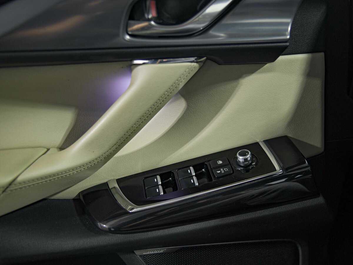 Mazda CX-9 с пробегом — 2018 год. Фото: #12