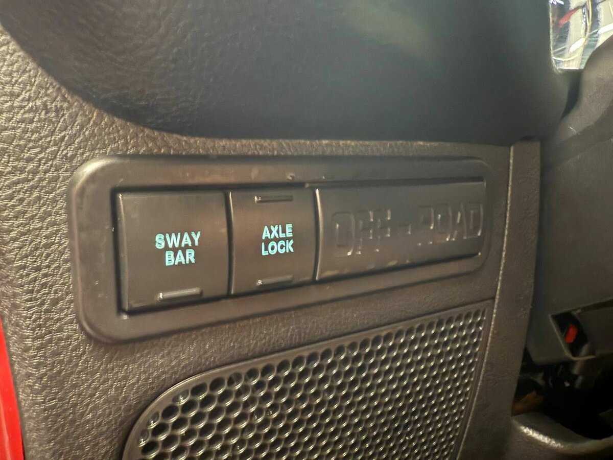 Jeep Wrangler с пробегом — 2011 год. Фото: #11