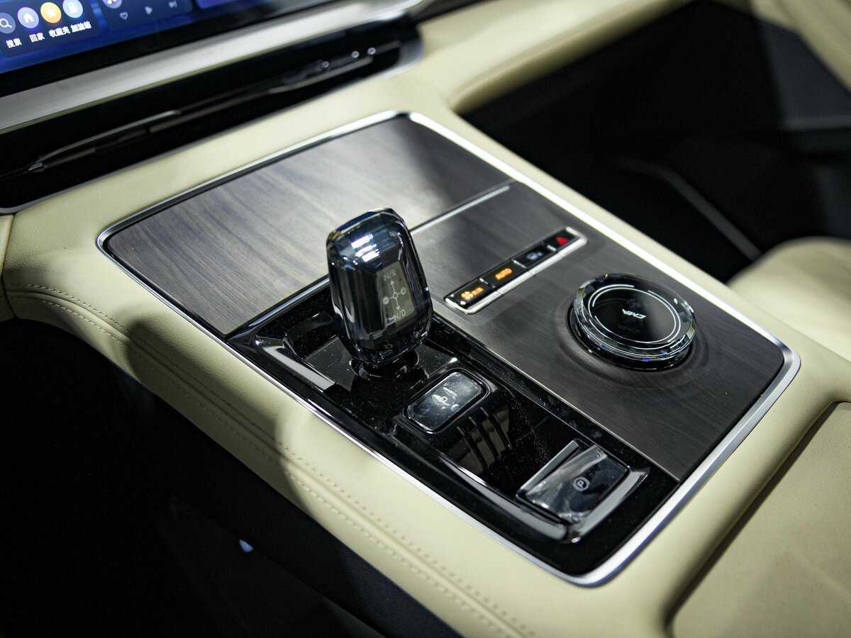 Geely Monjaro с пробегом — 2024 год. Фото: #12