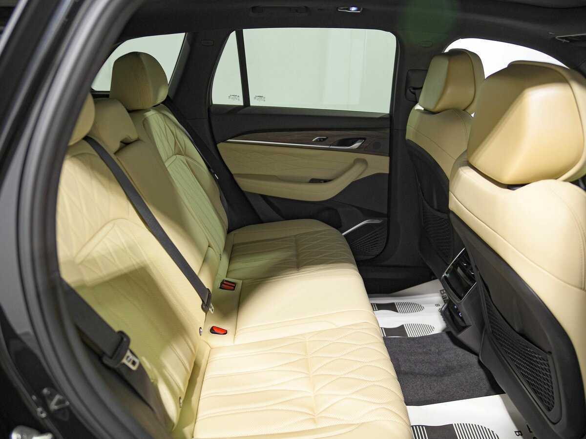 Geely Monjaro с пробегом — 2024 год. Фото: #17