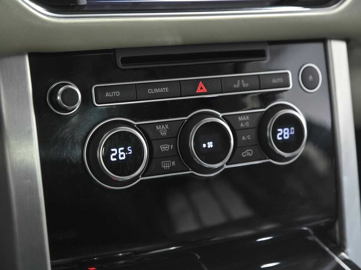 Land Rover Range Rover с пробегом — 2014 год. Фото: #12