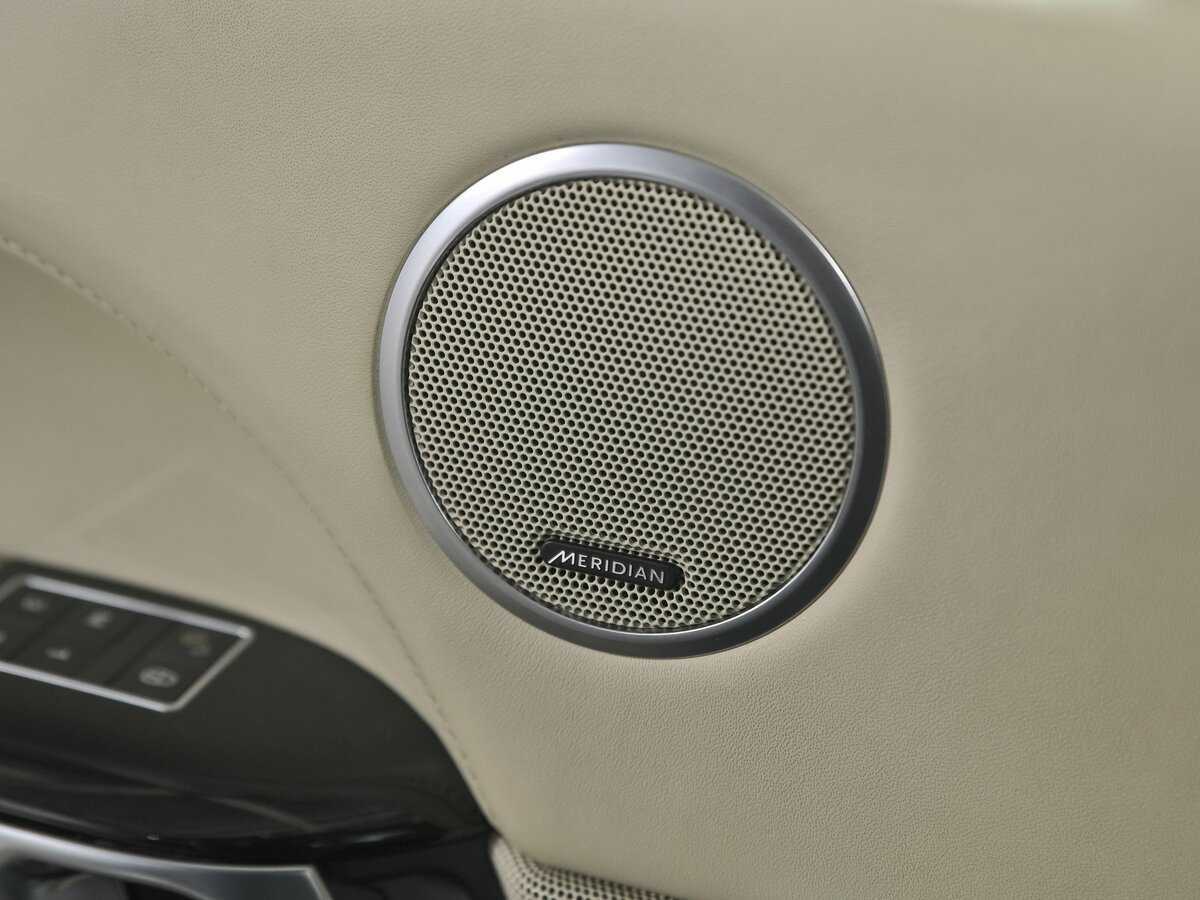 Land Rover Range Rover с пробегом — 2014 год. Фото: #17