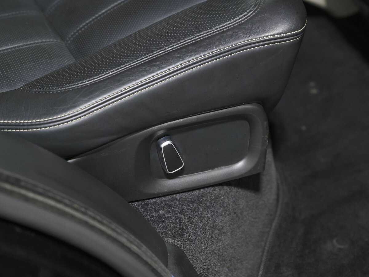 Land Rover Range Rover с пробегом — 2014 год. Фото: #21