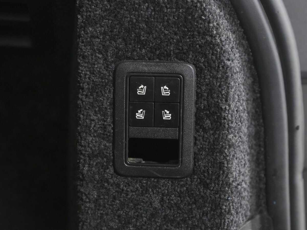 Land Rover Range Rover с пробегом — 2014 год. Фото: #27