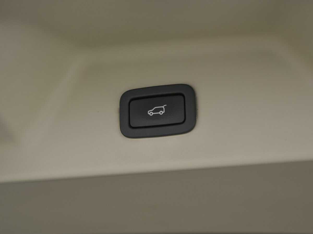 Land Rover Range Rover с пробегом — 2014 год. Фото: #28