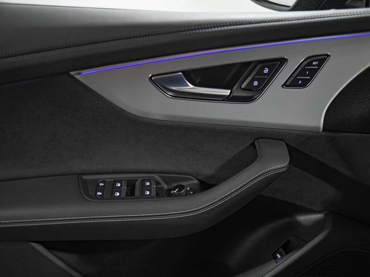 Audi Q8 с пробегом — 2023 год. Фото: #16