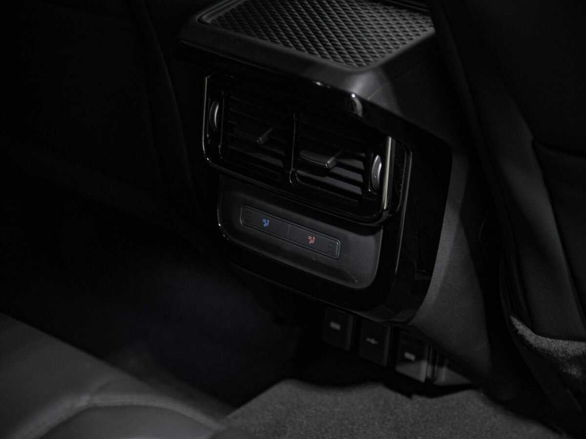 Land Rover Range Rover Evoque с пробегом — 2023 год. Фото: #19