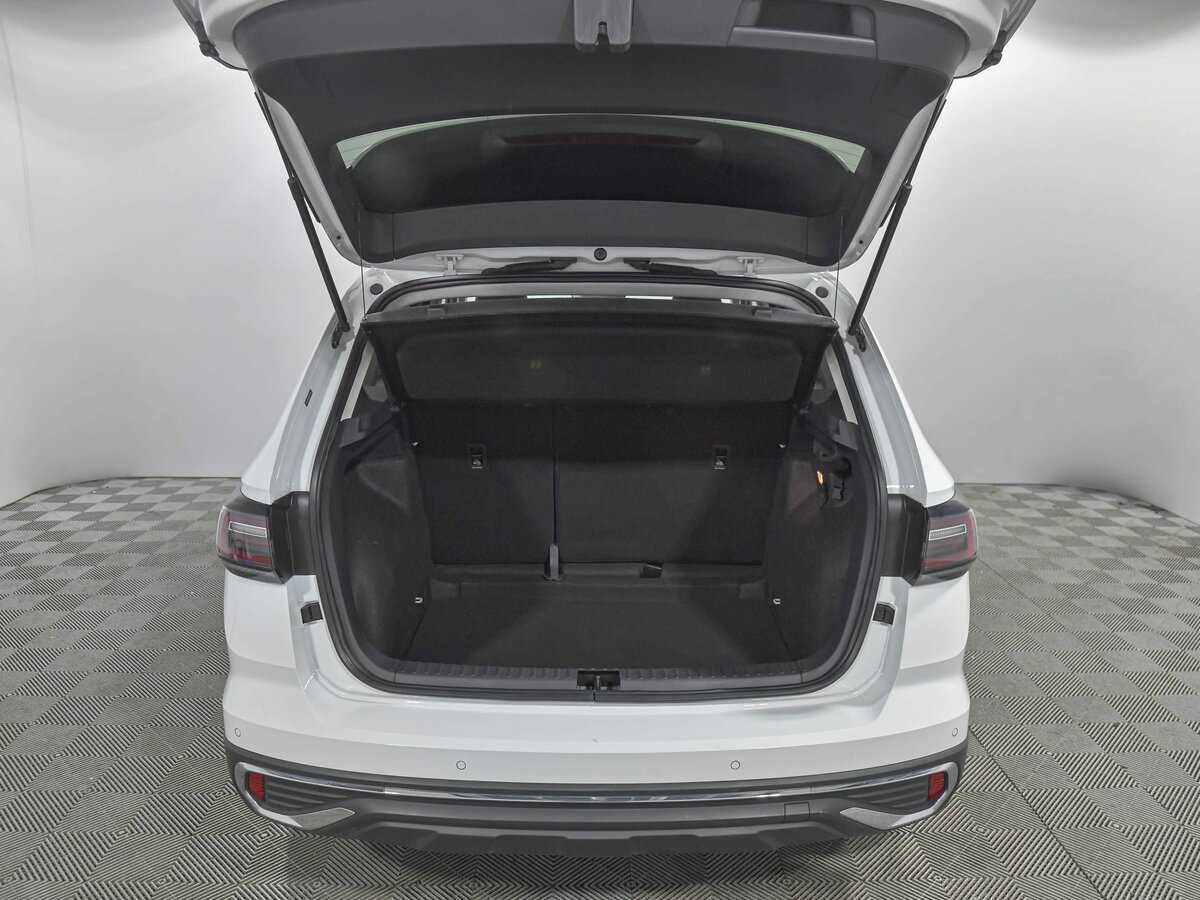 Volkswagen Tharu с пробегом — 2023 год. Фото: #17