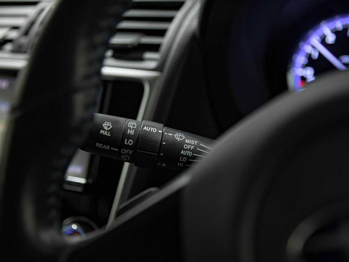 Subaru Levorg с пробегом — 2014 год. Фото: #7