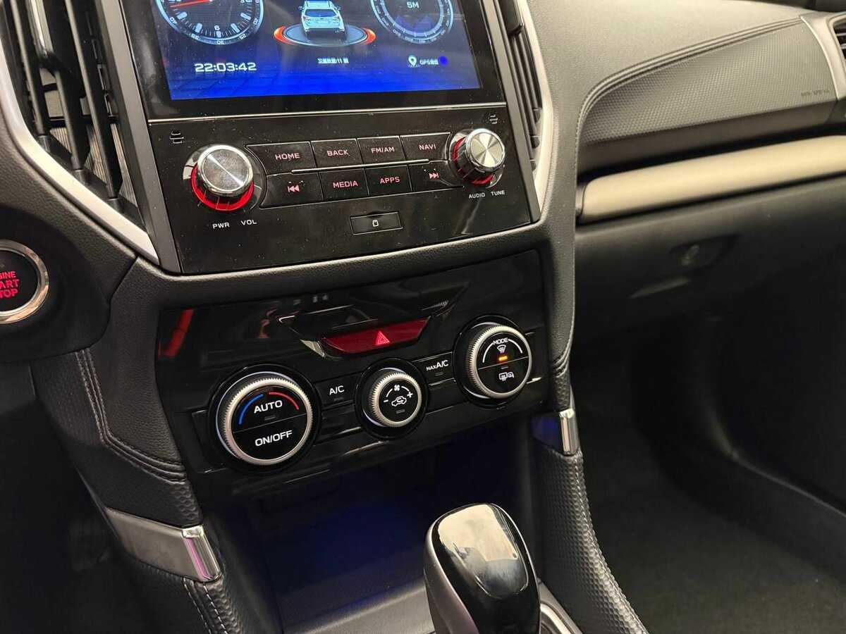 Subaru Forester с пробегом — 2023 год. Фото: #11