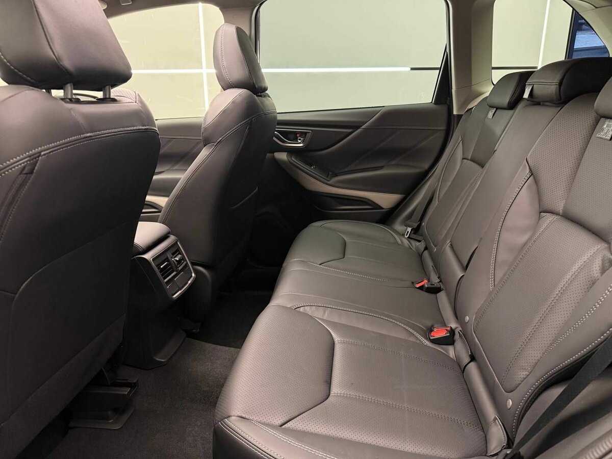 Subaru Forester с пробегом — 2023 год. Фото: #19