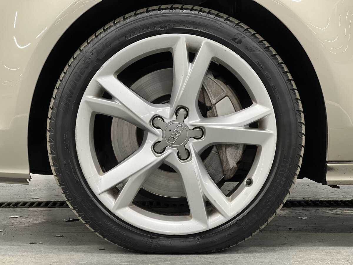 Audi A7 с пробегом — 2011 год. Фото: #17