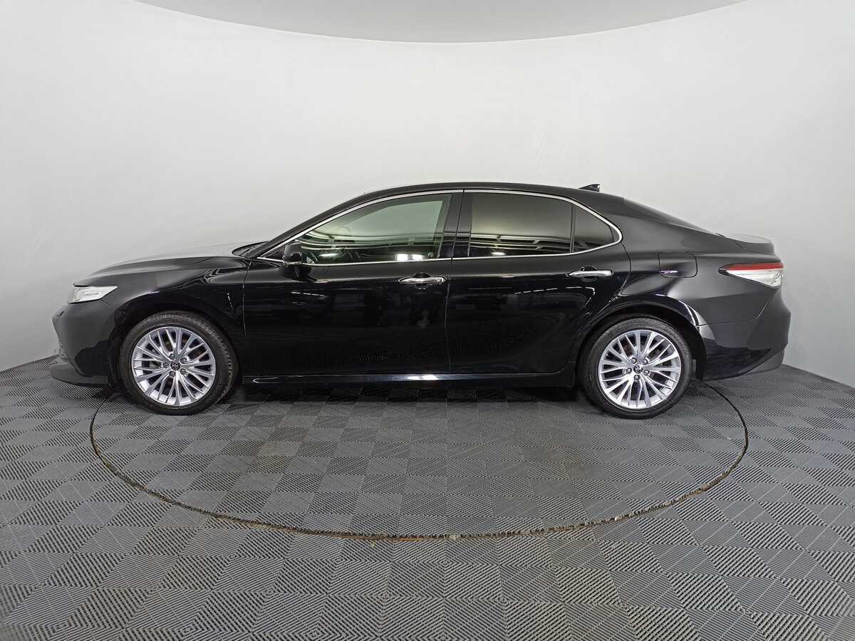 Toyota Camry с пробегом — 2020 год. Фото: #7