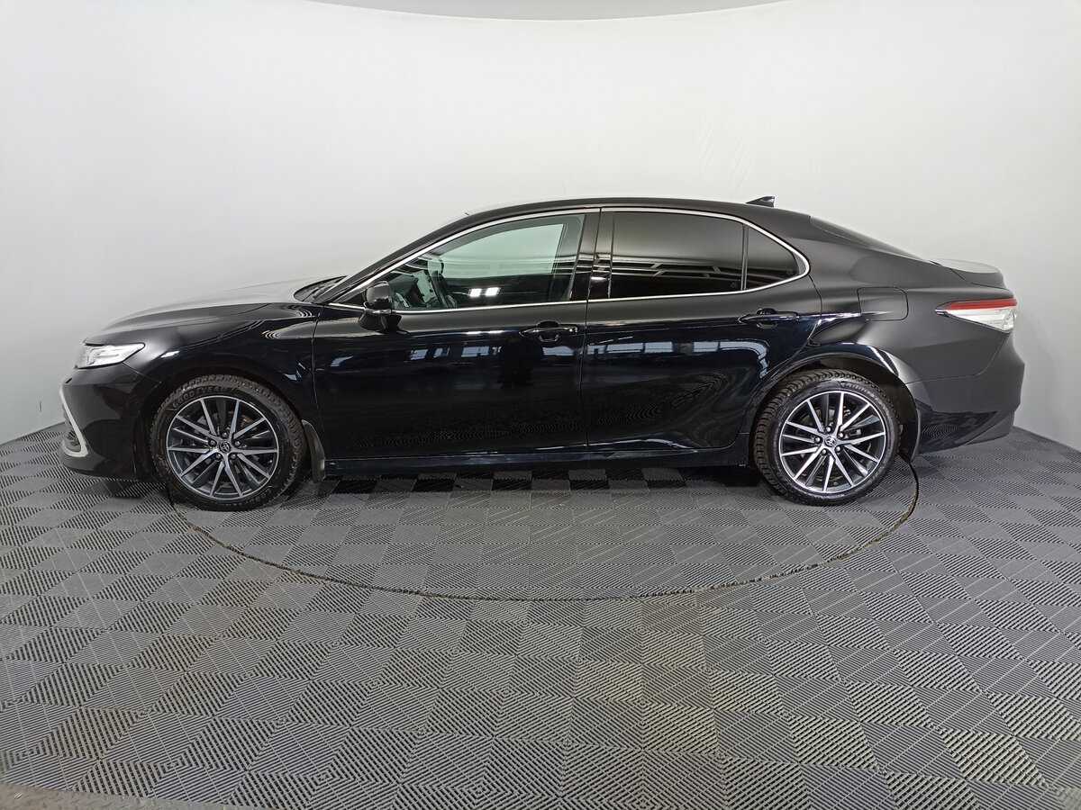 Toyota Camry с пробегом — 2021 год. Фото: #7