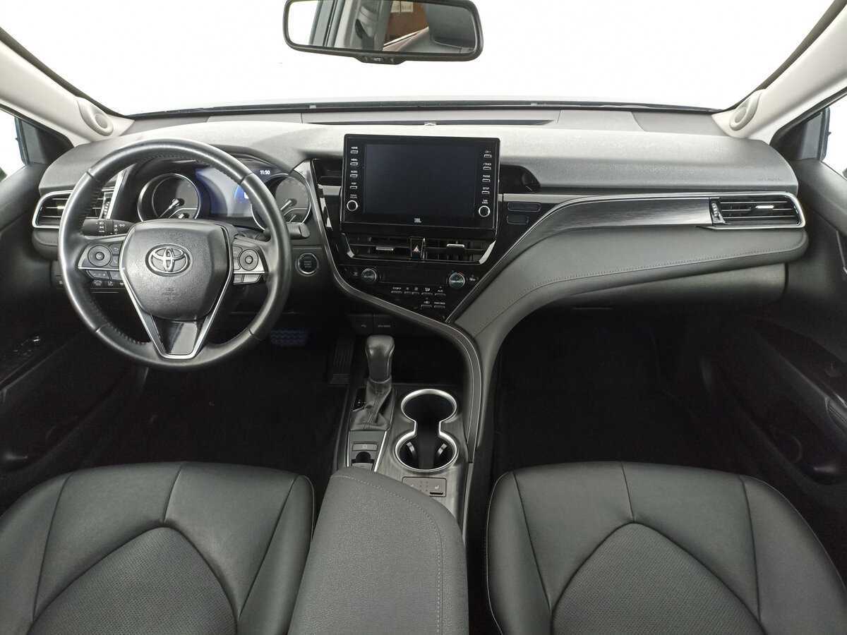 Toyota Camry с пробегом — 2021 год. Фото: #13