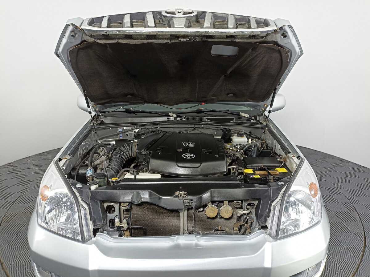 Toyota Land Cruiser Prado с пробегом — 2007 год. Фото: #8