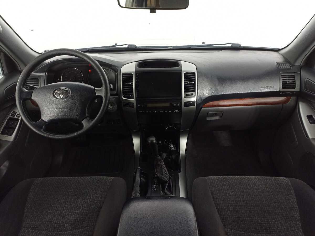 Toyota Land Cruiser Prado с пробегом — 2007 год. Фото: #13