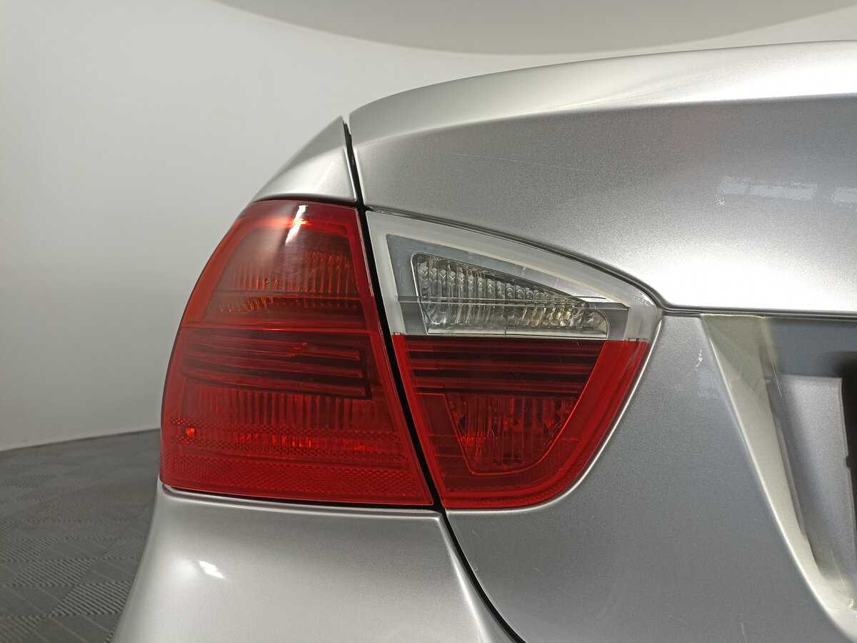 BMW 3 серии с пробегом — 2006 год. Фото: #8