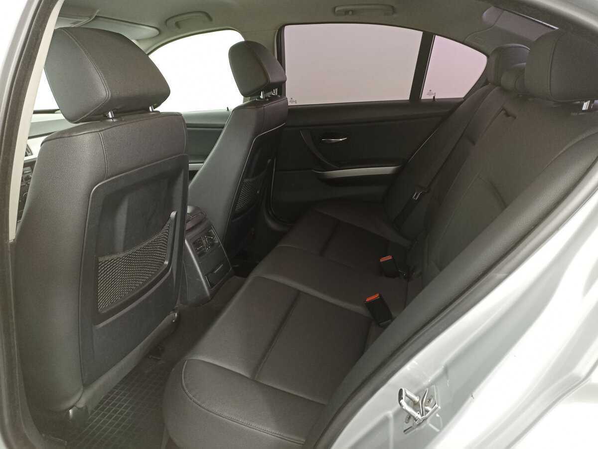 BMW 3 серии с пробегом — 2006 год. Фото: #11