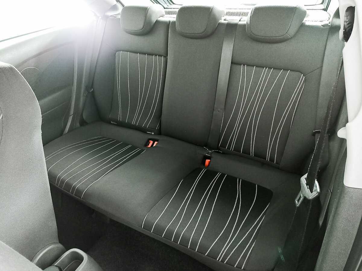 Opel Corsa с пробегом — 2008 год. Фото: #9