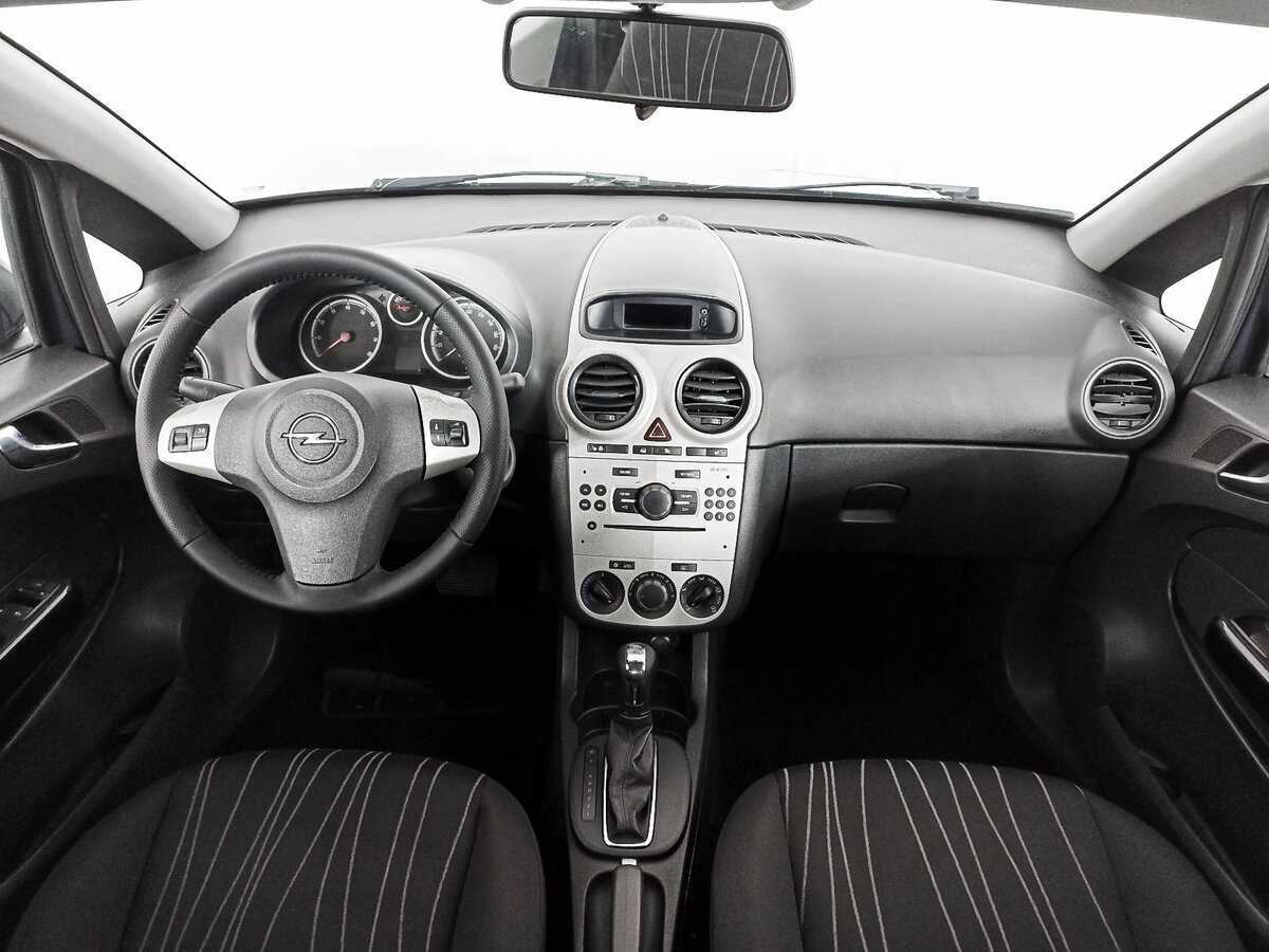 Opel Corsa с пробегом — 2008 год. Фото: #11