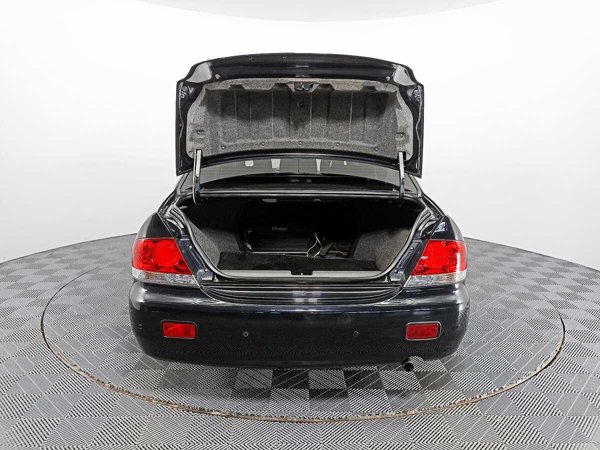 Mitsubishi Lancer с пробегом — 2009 год. Фото: #9