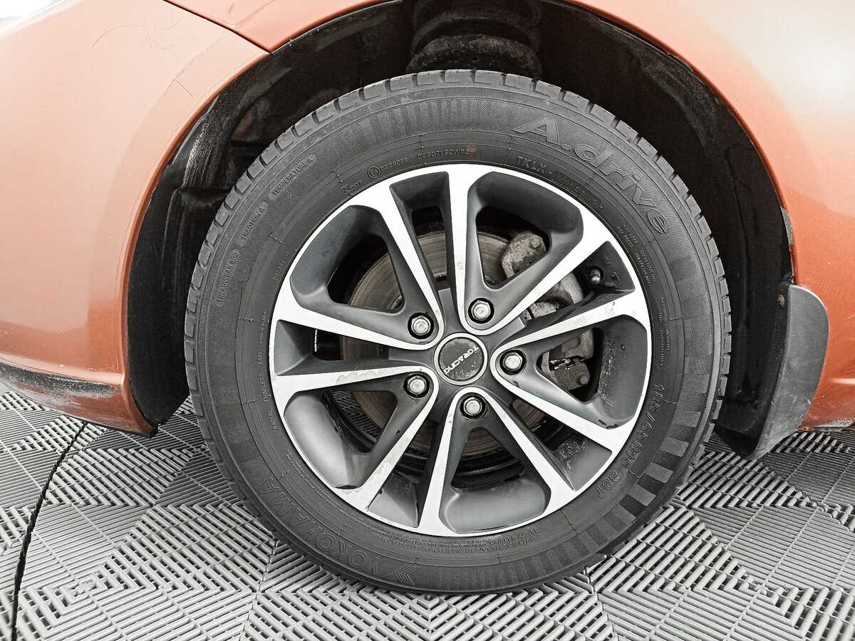 Kia Cerato с пробегом — 2010 год. Фото: #17