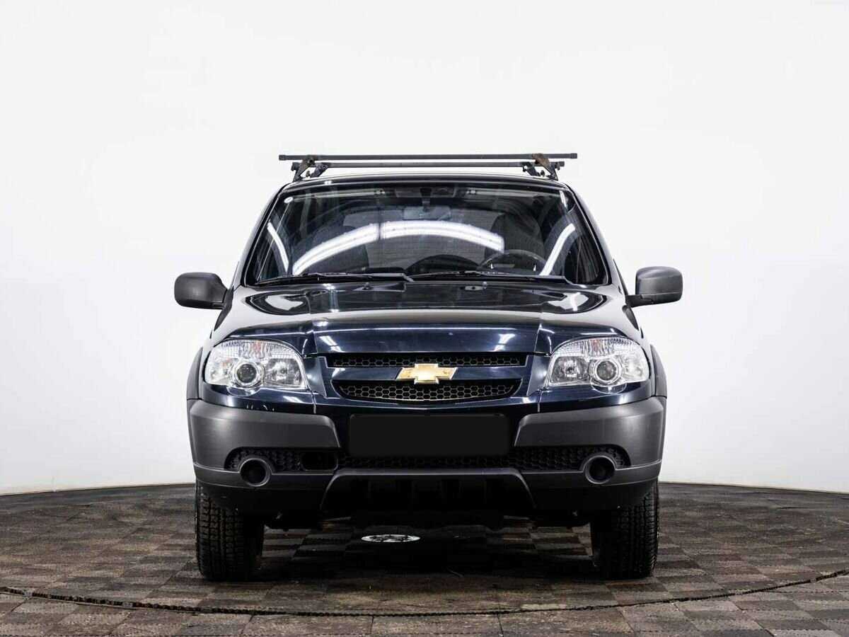 Chevrolet Niva с пробегом — 2012 год. Фото: #1