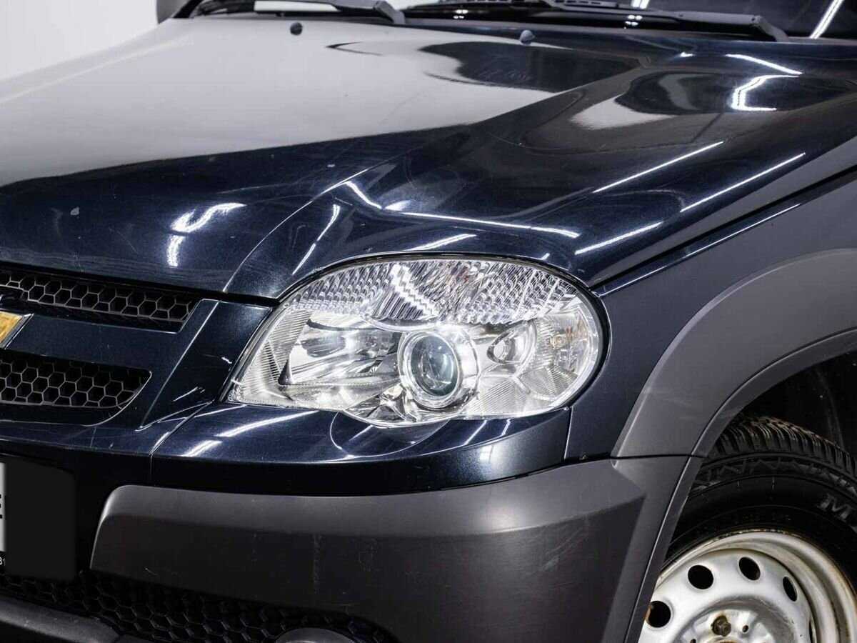Chevrolet Niva с пробегом — 2012 год. Фото: #6