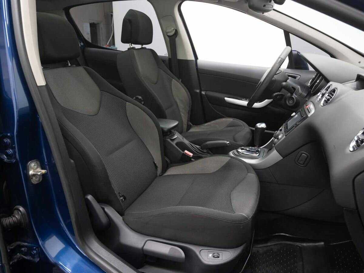 Peugeot 308 с пробегом — 2008 год. Фото: #10