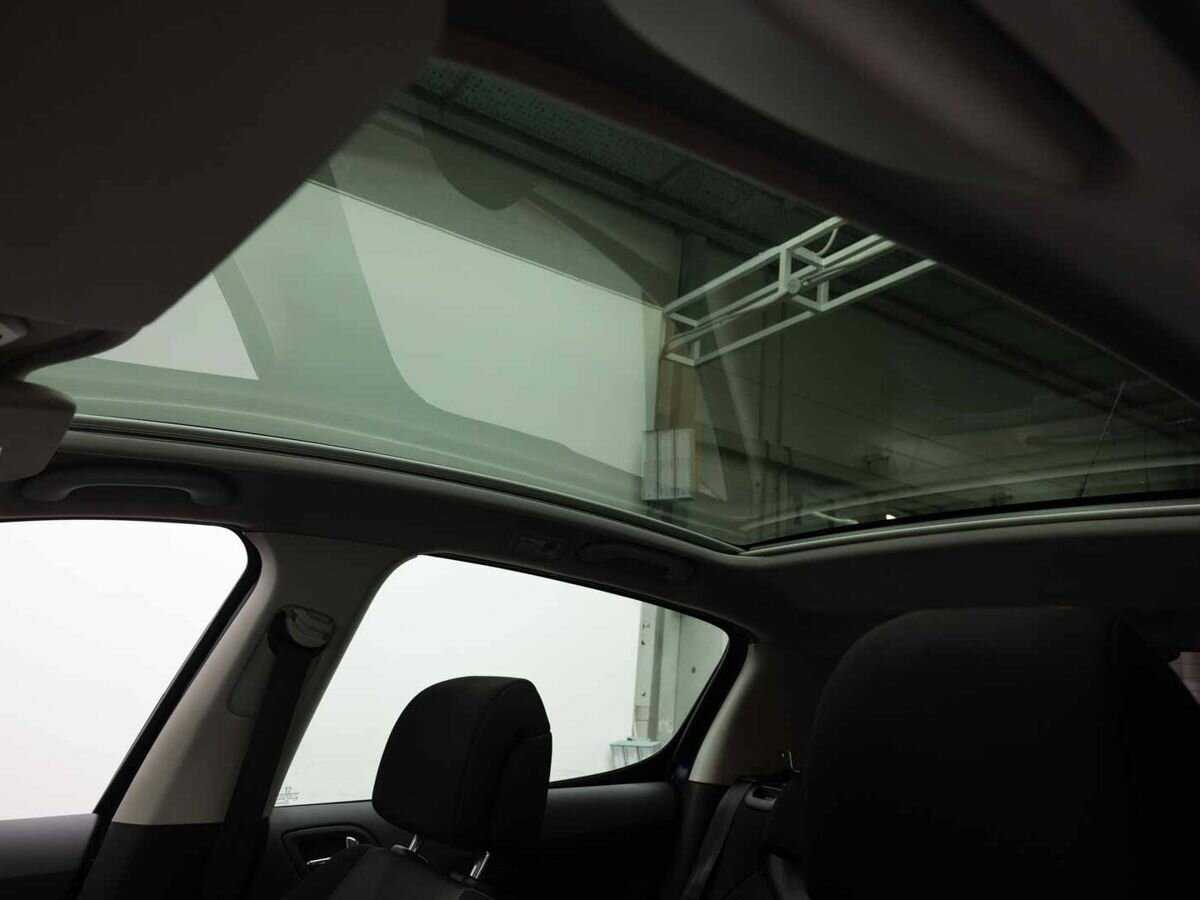 Peugeot 308 с пробегом — 2008 год. Фото: #16