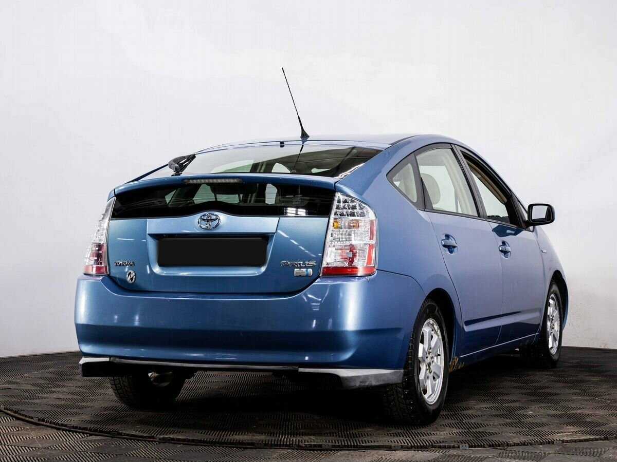 Toyota Prius с пробегом — 2008 год. Фото: #5