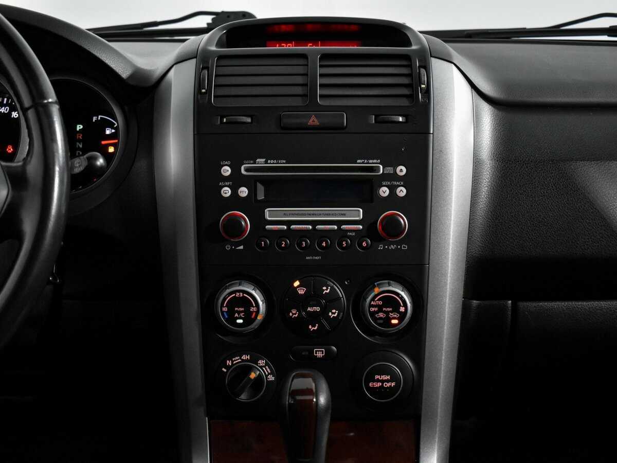Suzuki Grand Vitara с пробегом — 2007 год. Фото: #12
