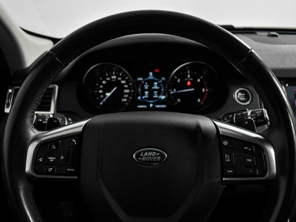 Land Rover Discovery Sport с пробегом — 2019 год. Фото: #15