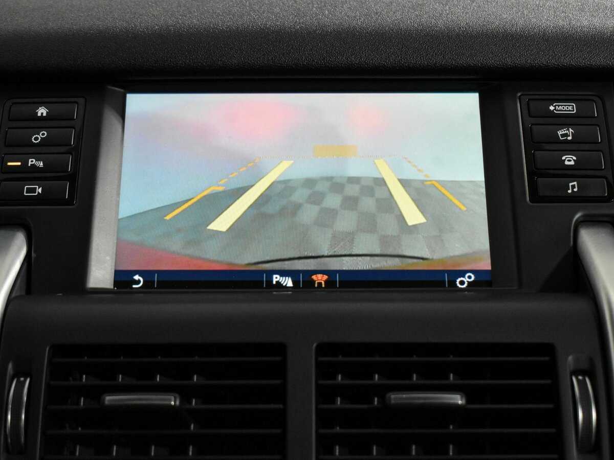 Land Rover Discovery Sport с пробегом — 2019 год. Фото: #17