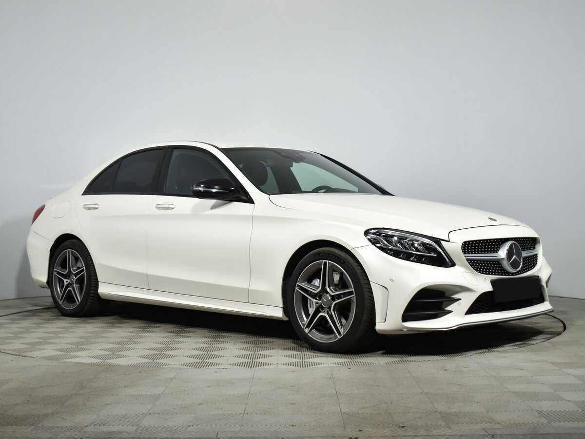 Mercedes-Benz C-Класс AMG с пробегом — 2018 год. Фото: #2