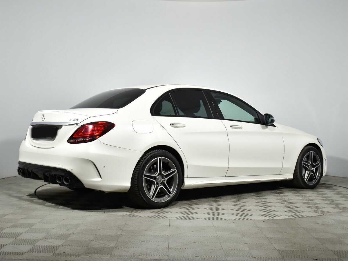 Mercedes-Benz C-Класс AMG с пробегом — 2018 год. Фото: #4