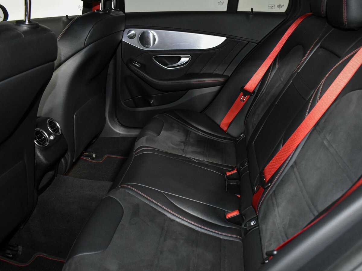 Mercedes-Benz C-Класс AMG с пробегом — 2018 год. Фото: #10