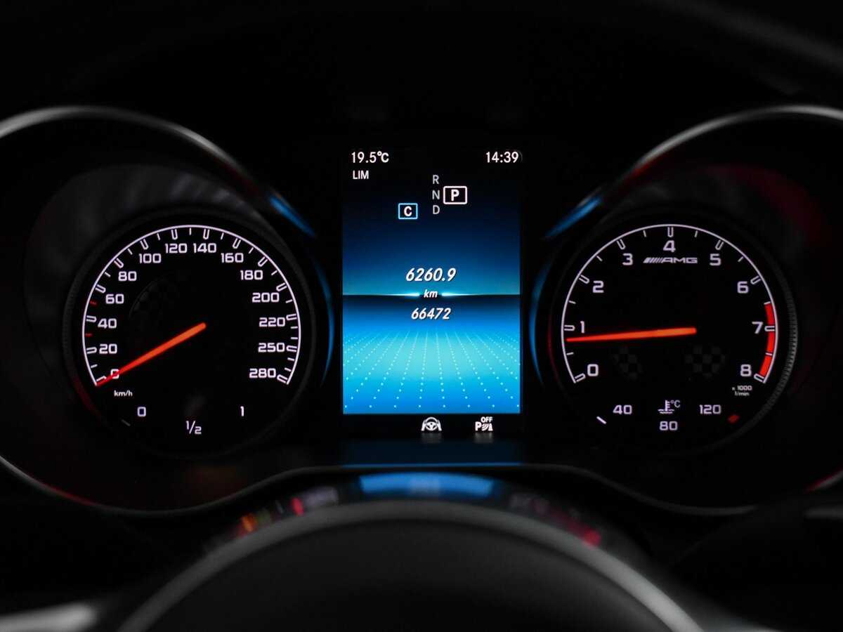 Mercedes-Benz C-Класс AMG с пробегом — 2018 год. Фото: #20