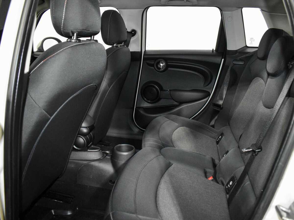 Mini Hatch с пробегом — 2015 год. Фото: #12