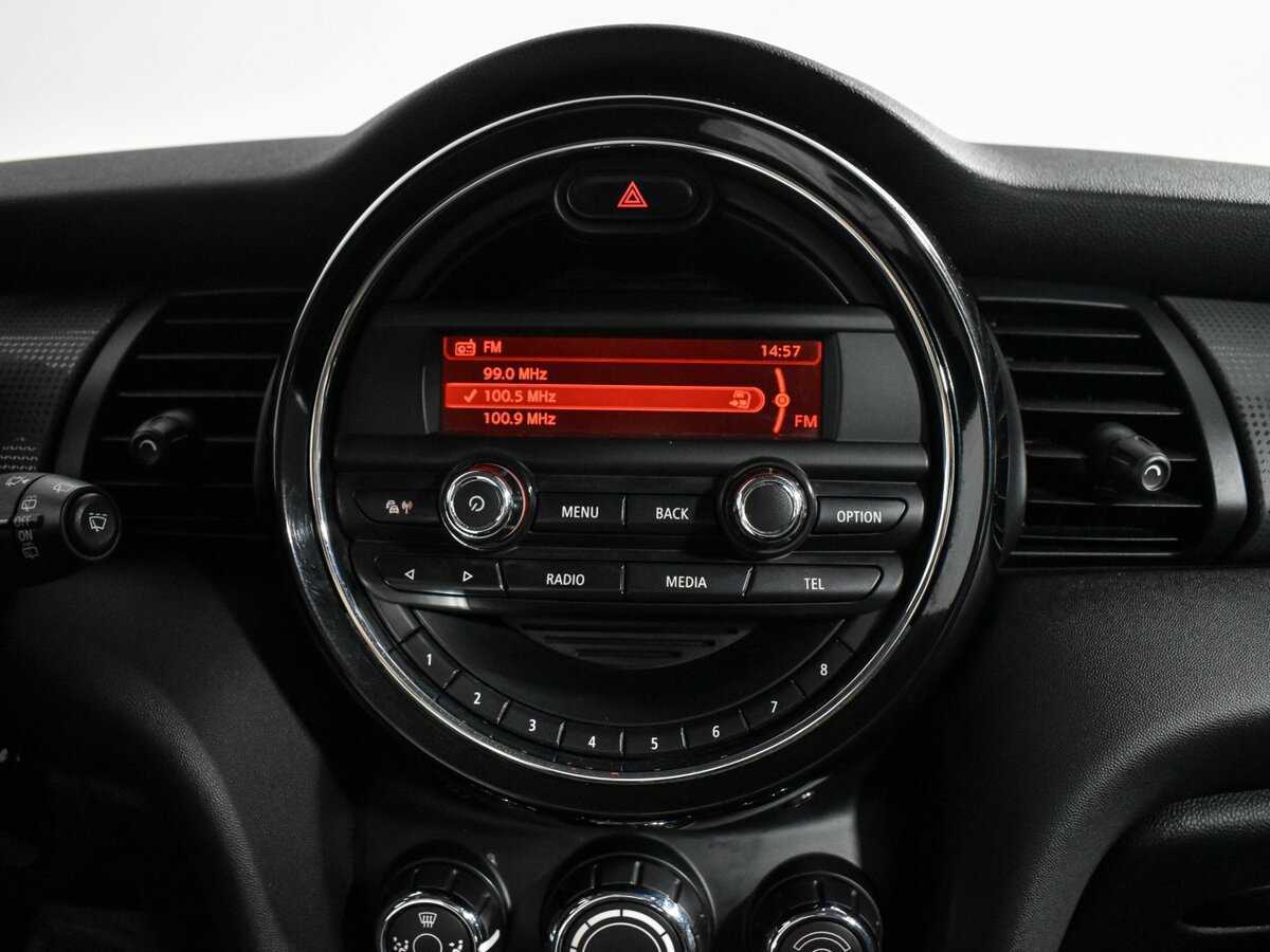 Mini Hatch с пробегом — 2015 год. Фото: #16