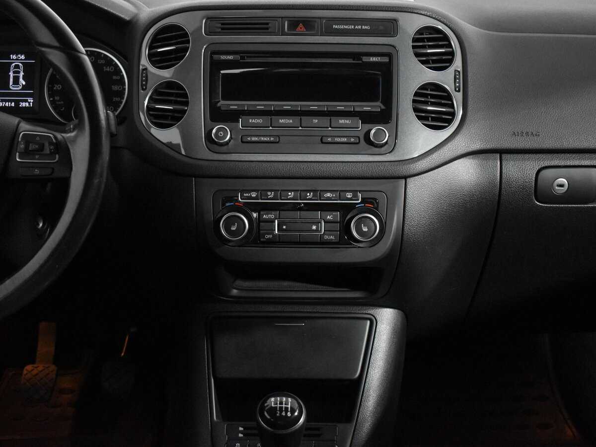 Volkswagen Tiguan с пробегом — 2011 год. Фото: #10