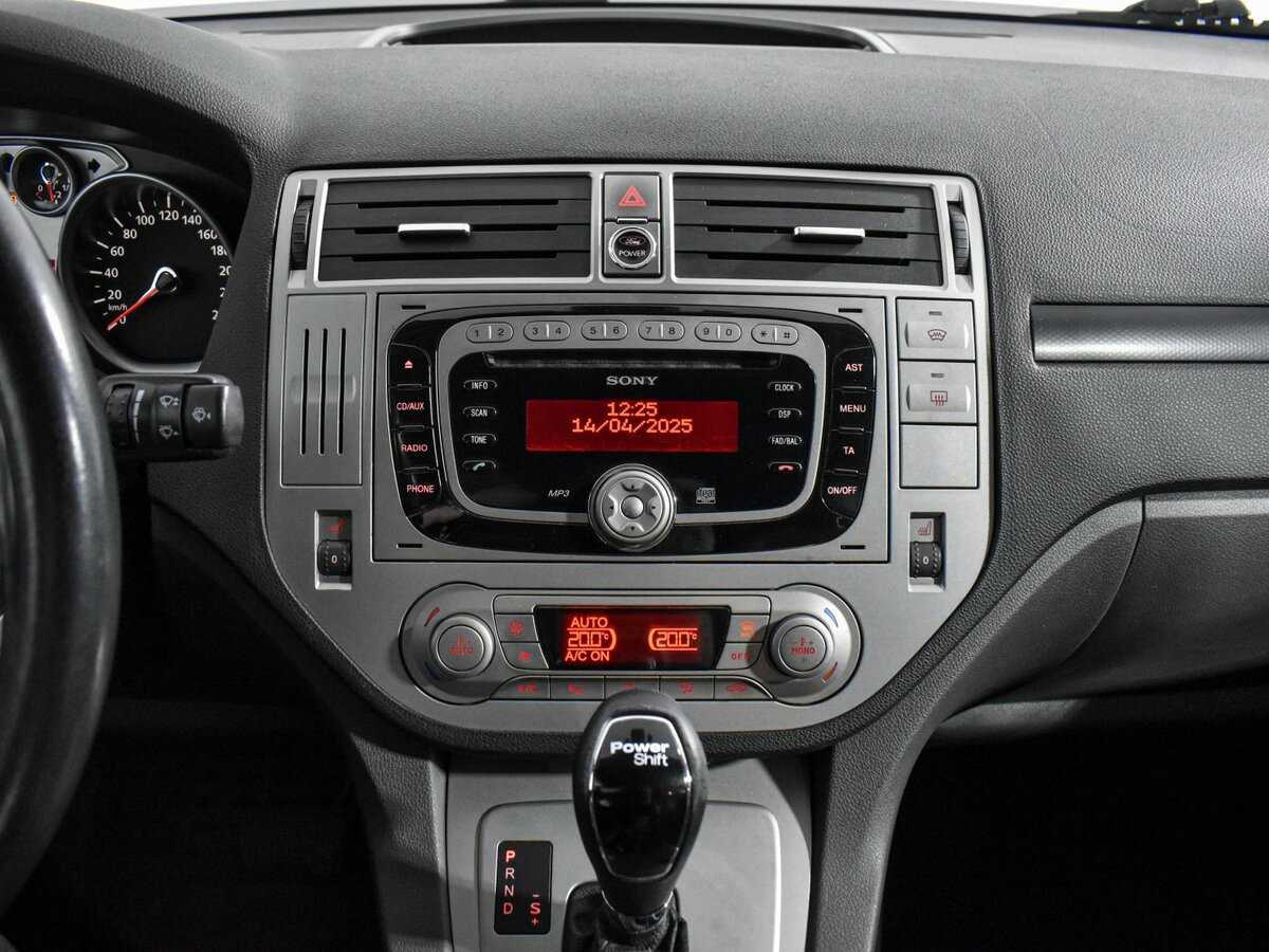 Ford Kuga с пробегом — 2012 год. Фото: #16