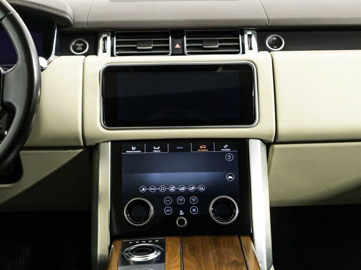 Land Rover Range Rover с пробегом — 2018 год. Фото: #13