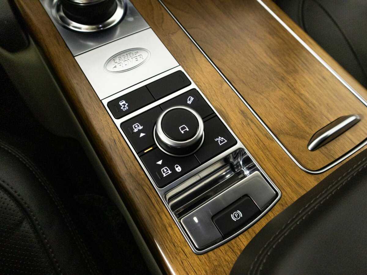 Land Rover Range Rover с пробегом — 2018 год. Фото: #20