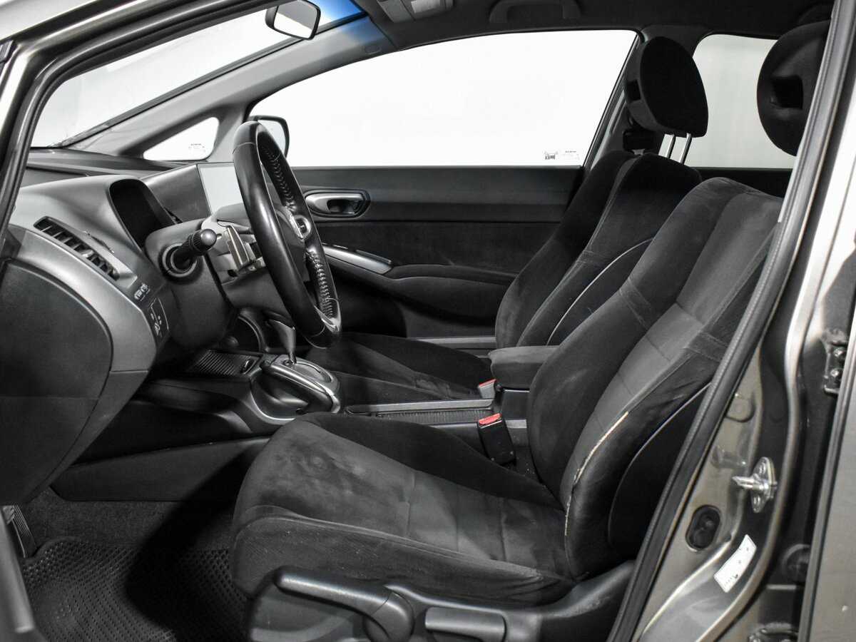 Honda Civic с пробегом — 2008 год. Фото: #8