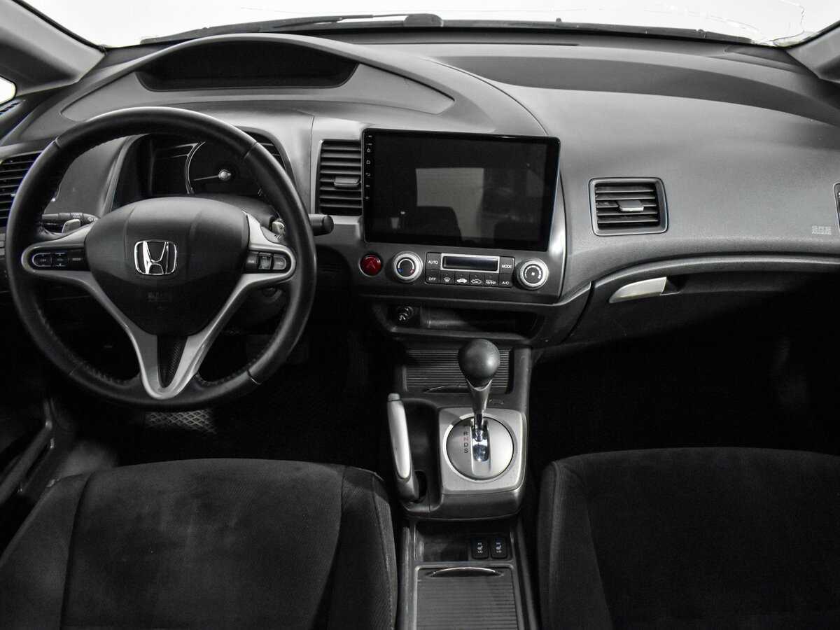Honda Civic с пробегом — 2008 год. Фото: #12
