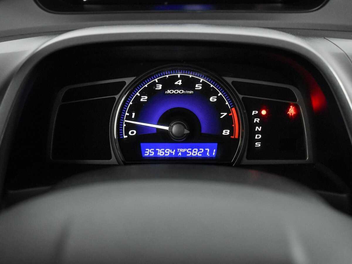 Honda Civic с пробегом — 2008 год. Фото: #14