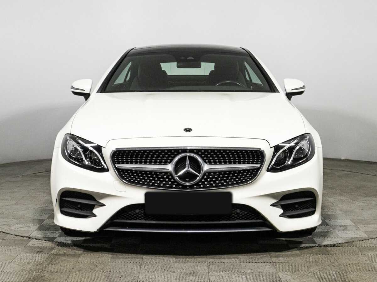 Mercedes-Benz E-Класс с пробегом — 2019 год. Фото: #1