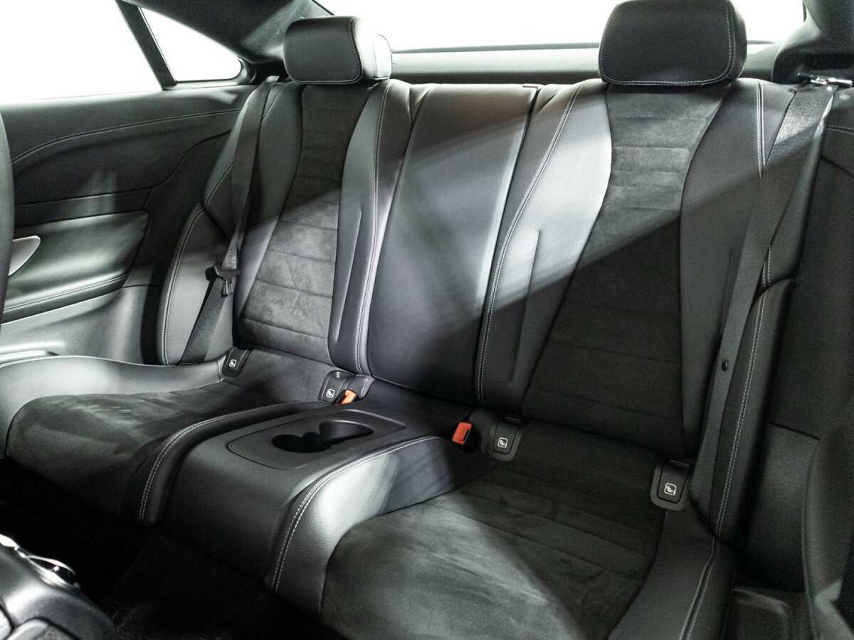 Mercedes-Benz E-Класс с пробегом — 2019 год. Фото: #9